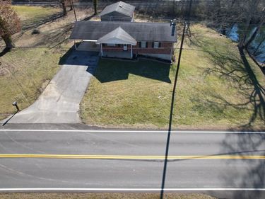 5676 State Highway 1651 , Pine Knot, KY 42635