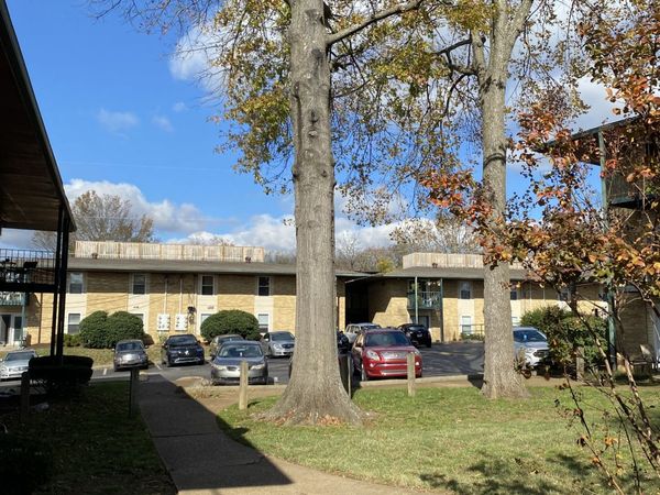 555 N DuPont Ave , Unit B39, Madison, TN 37115