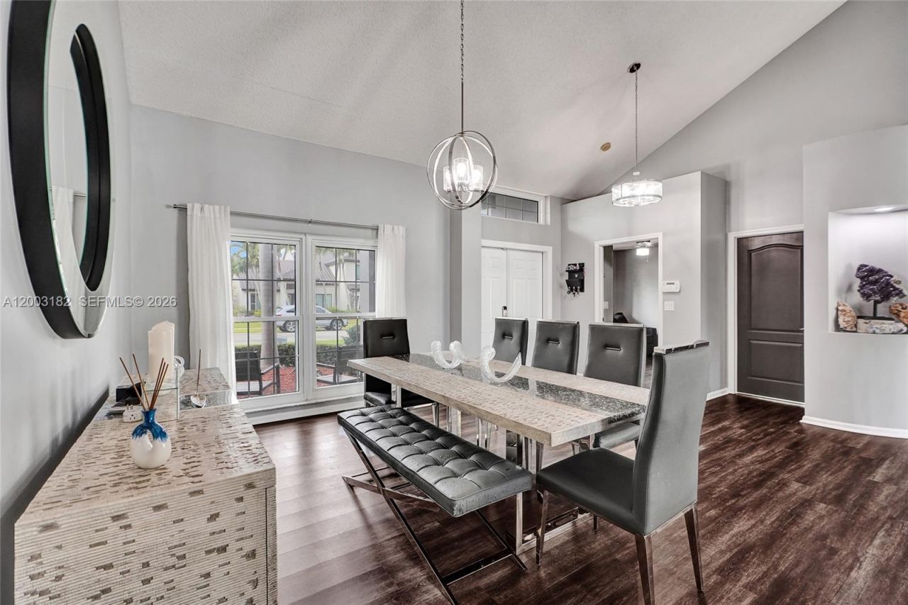 19387 NW 13th St , Pembroke Pines, FL 33029 Photo