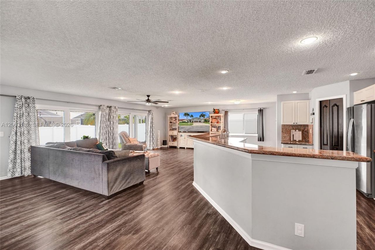 19387 NW 13th St , Pembroke Pines, FL 33029 Photo