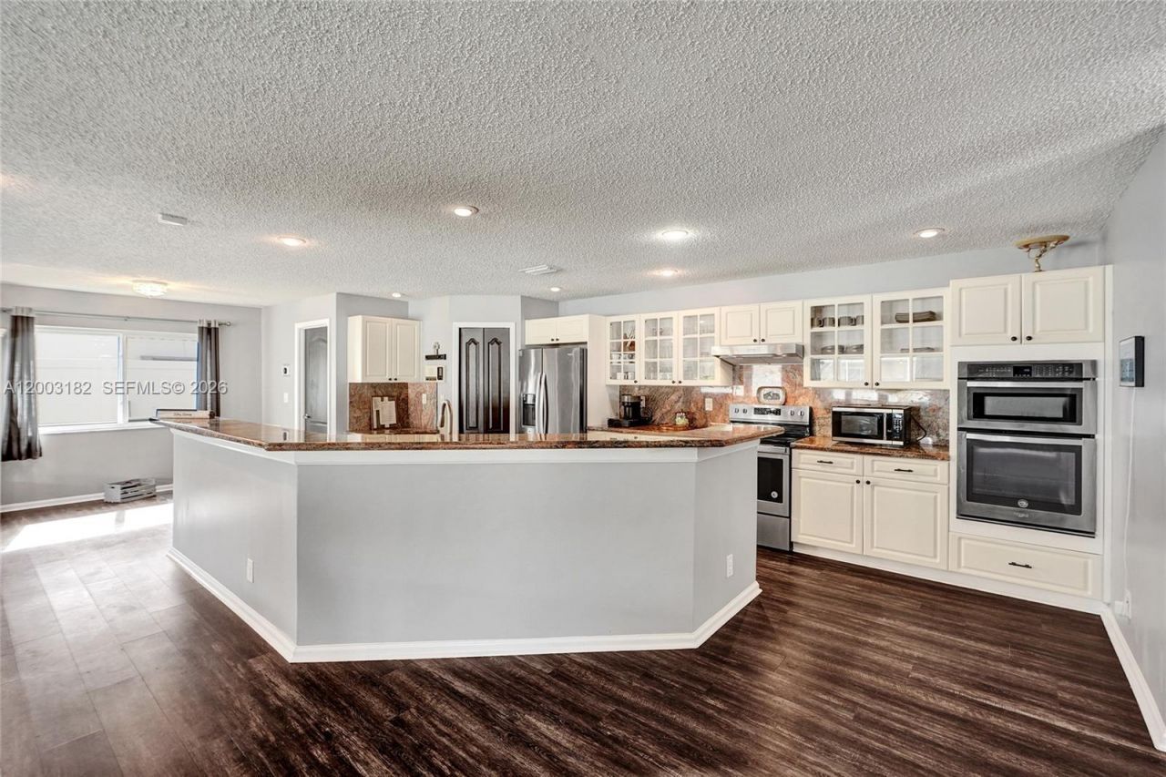 19387 NW 13th St , Pembroke Pines, FL 33029 Photo