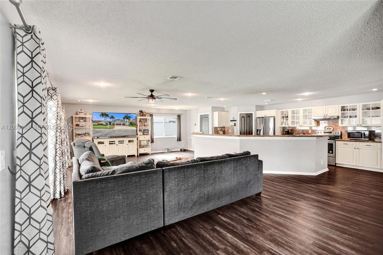 19387 NW 13th St , Pembroke Pines, FL 33029 Photo