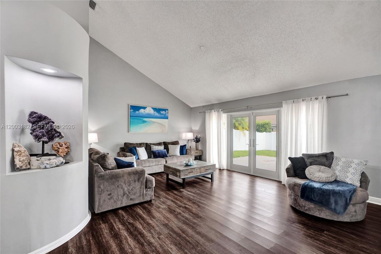 19387 NW 13th St , Pembroke Pines, FL 33029 Photo