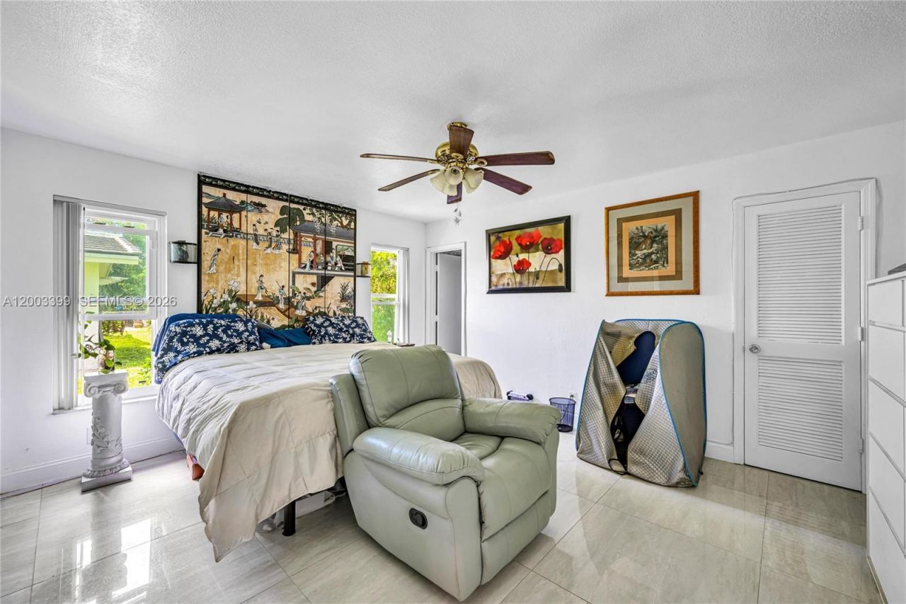 8135 NW 39th St , Coral Springs, FL 33065 Photo