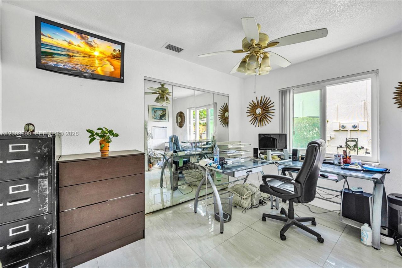 8135 NW 39th St , Coral Springs, FL 33065 Photo