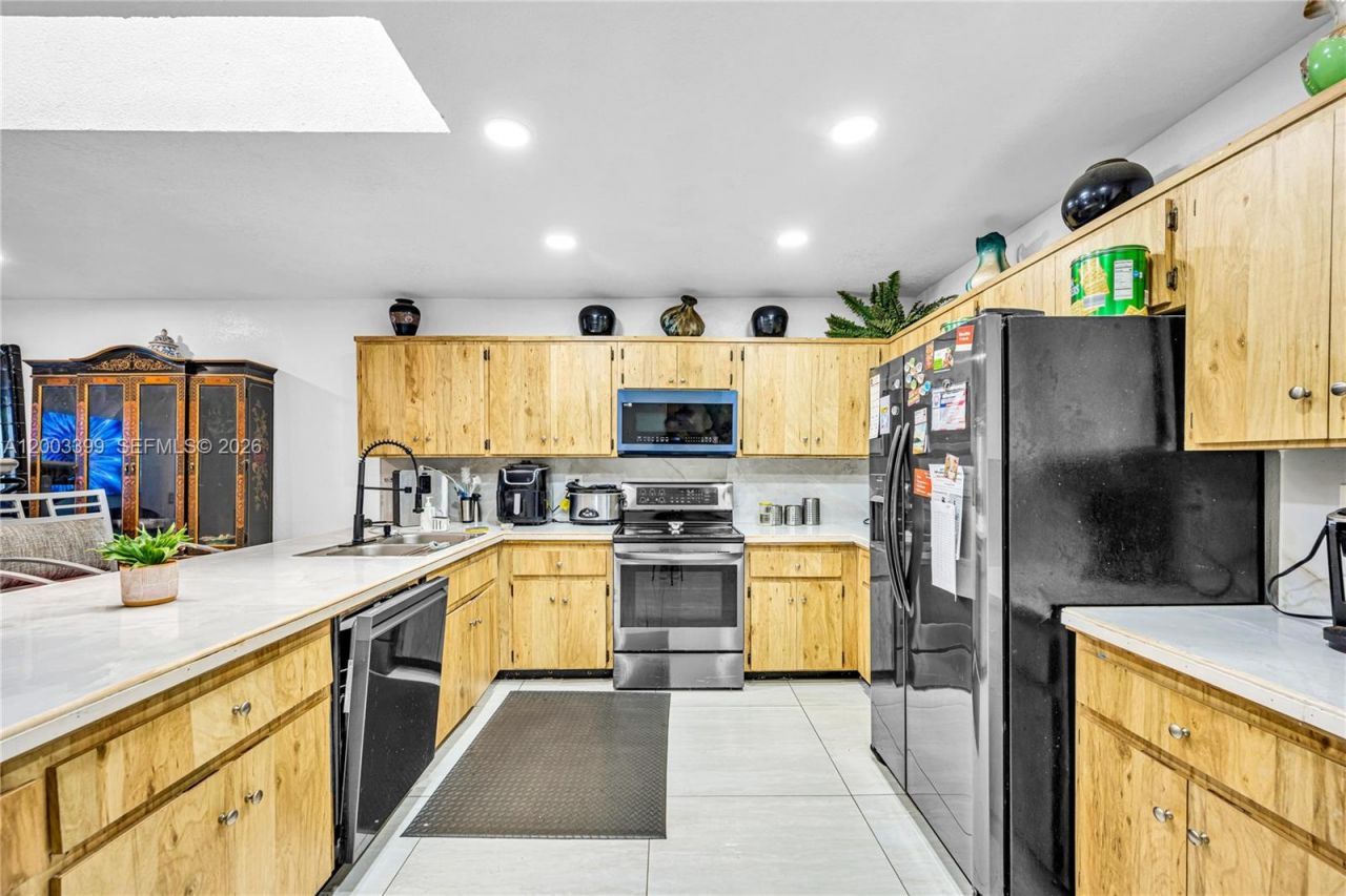 8135 NW 39th St , Coral Springs, FL 33065 Photo