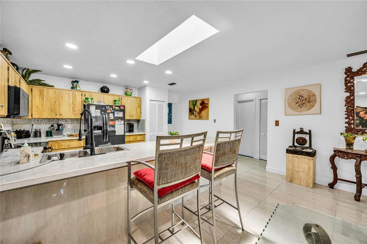 8135 NW 39th St , Coral Springs, FL 33065 Photo