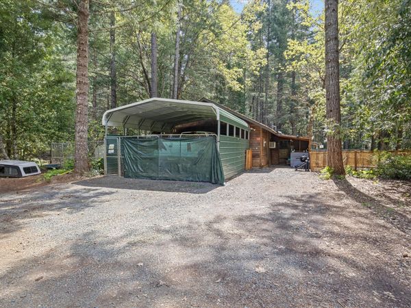 461 Stage Stop Drive, Cave Junction, OR 97523