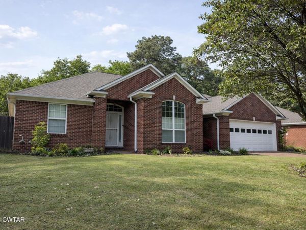 237 Executive Drive, Jackson, TN 38305