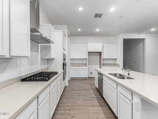 18369 W YAVAPAI Street, Goodyear, AZ 85338