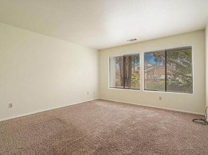 1443 W Swain Rd, Stockton, CA 95207 Photo