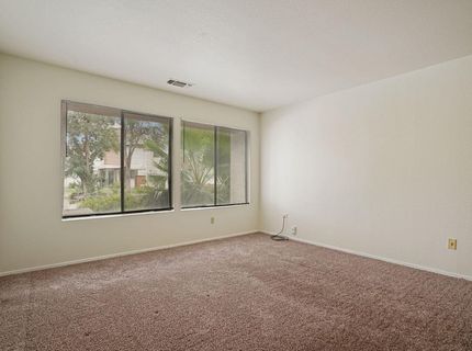 1443 W Swain Rd, Stockton, CA 95207 Photo