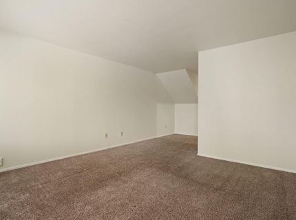 1443 W Swain Rd, Stockton, CA 95207 Photo