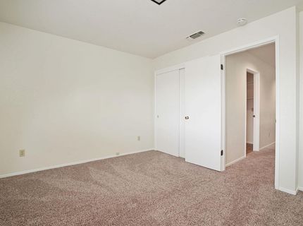 1443 W Swain Rd, Stockton, CA 95207 Photo