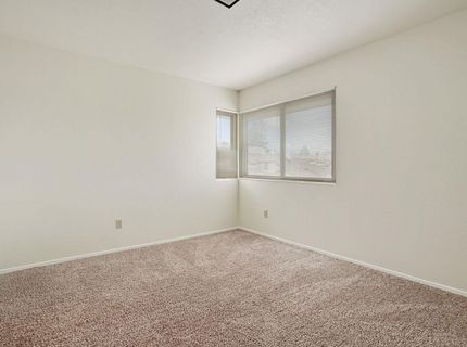 1443 W Swain Rd, Stockton, CA 95207 Photo