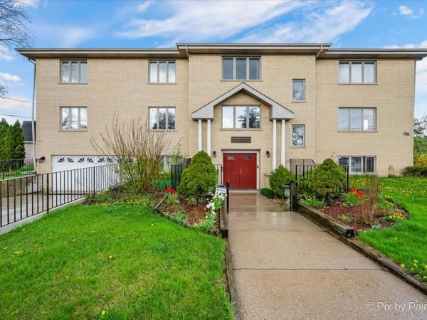 920 N Northwest Highway, Park Ridge, IL 60068