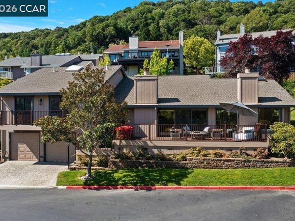 39 Sea Pines Street, Moraga, CA 94556