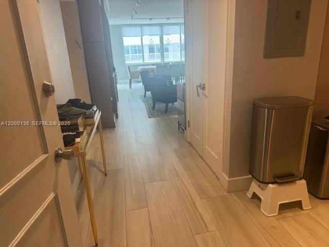 5401 Collins Ave , Unit 208, Miami Beach, FL 33140 Photo
