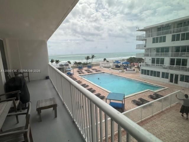 5401 Collins Ave , Unit 208, Miami Beach, FL 33140 Photo