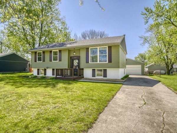 715 Cheyenne Drive, Lowell, IN 46356