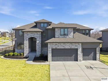 2396 S 218 Avenue , Elkhorn, NE 68022