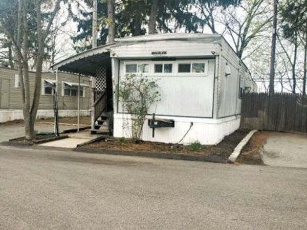 1346 Newport Ave., Unit B17, Attleboro, MA 02703