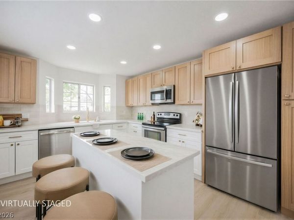 2701 Riley Oaks Court , Las Vegas, NV 89108