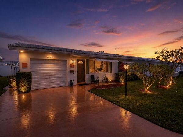 112 SW 9th Street, Boynton Beach, FL 33426