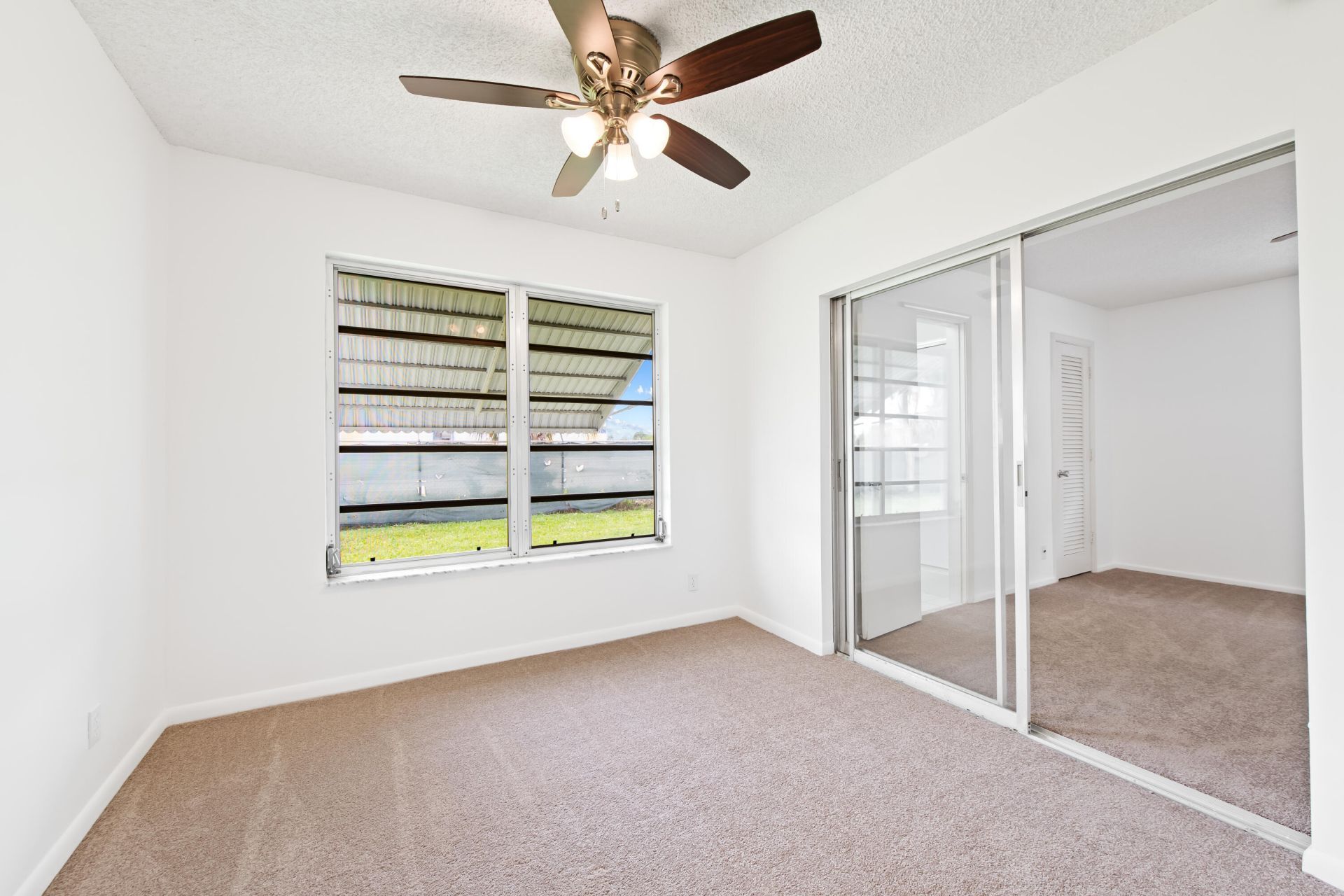 4524 NW 43rd Avenue, Tamarac, FL 33319 Photo