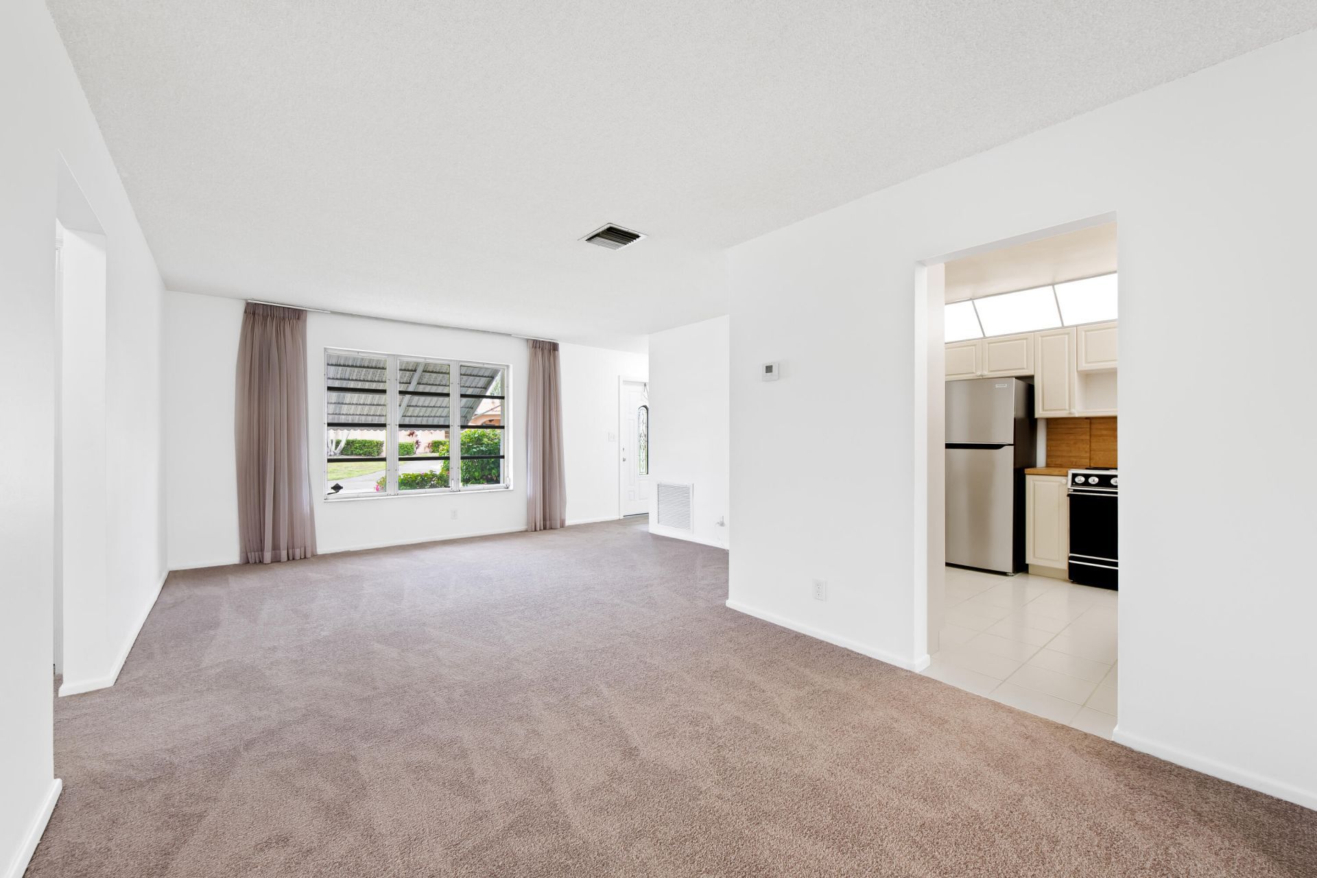 4524 NW 43rd Avenue, Tamarac, FL 33319 Photo