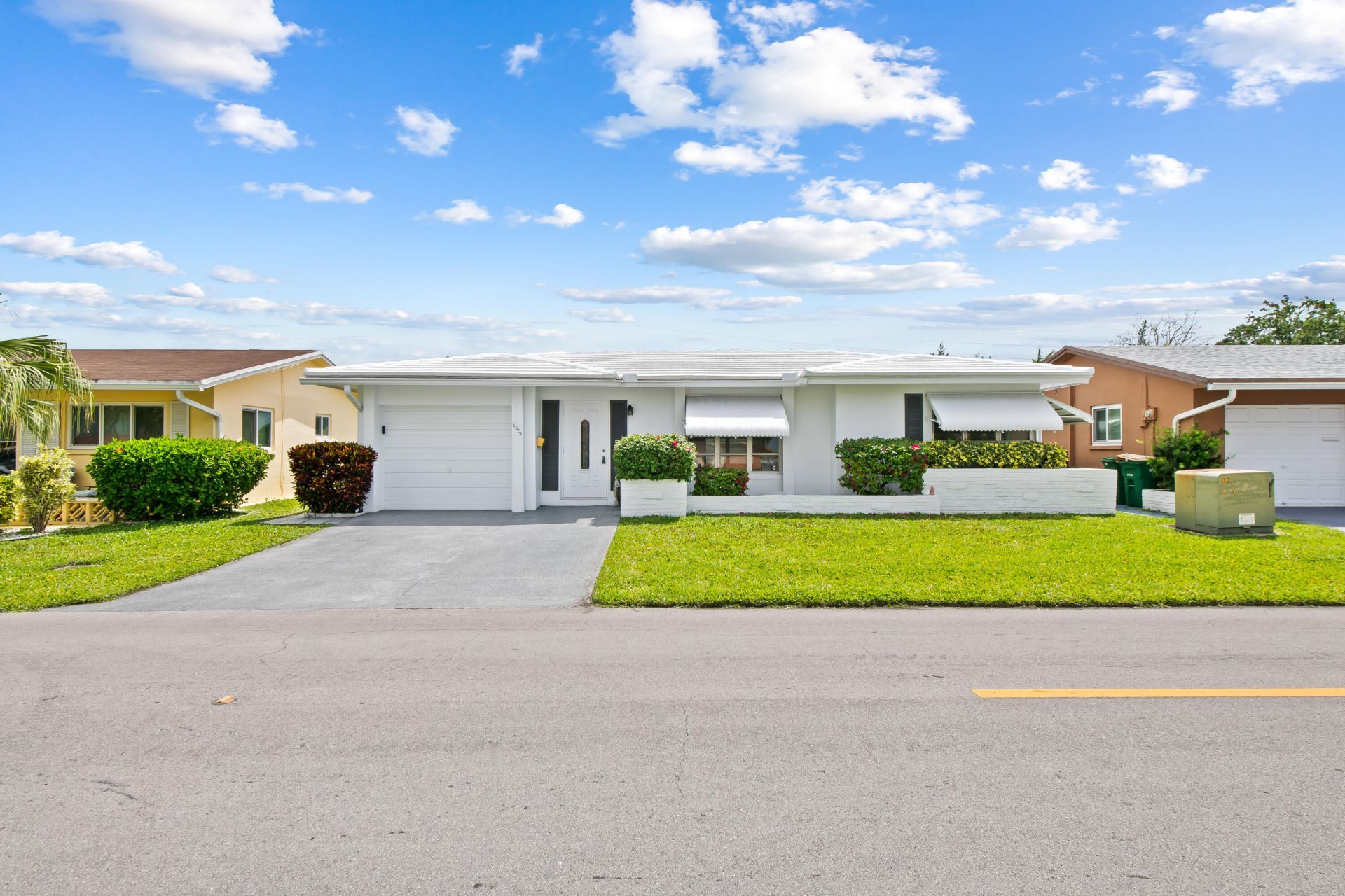 4524 NW 43rd Avenue, Tamarac, FL 33319 Photo