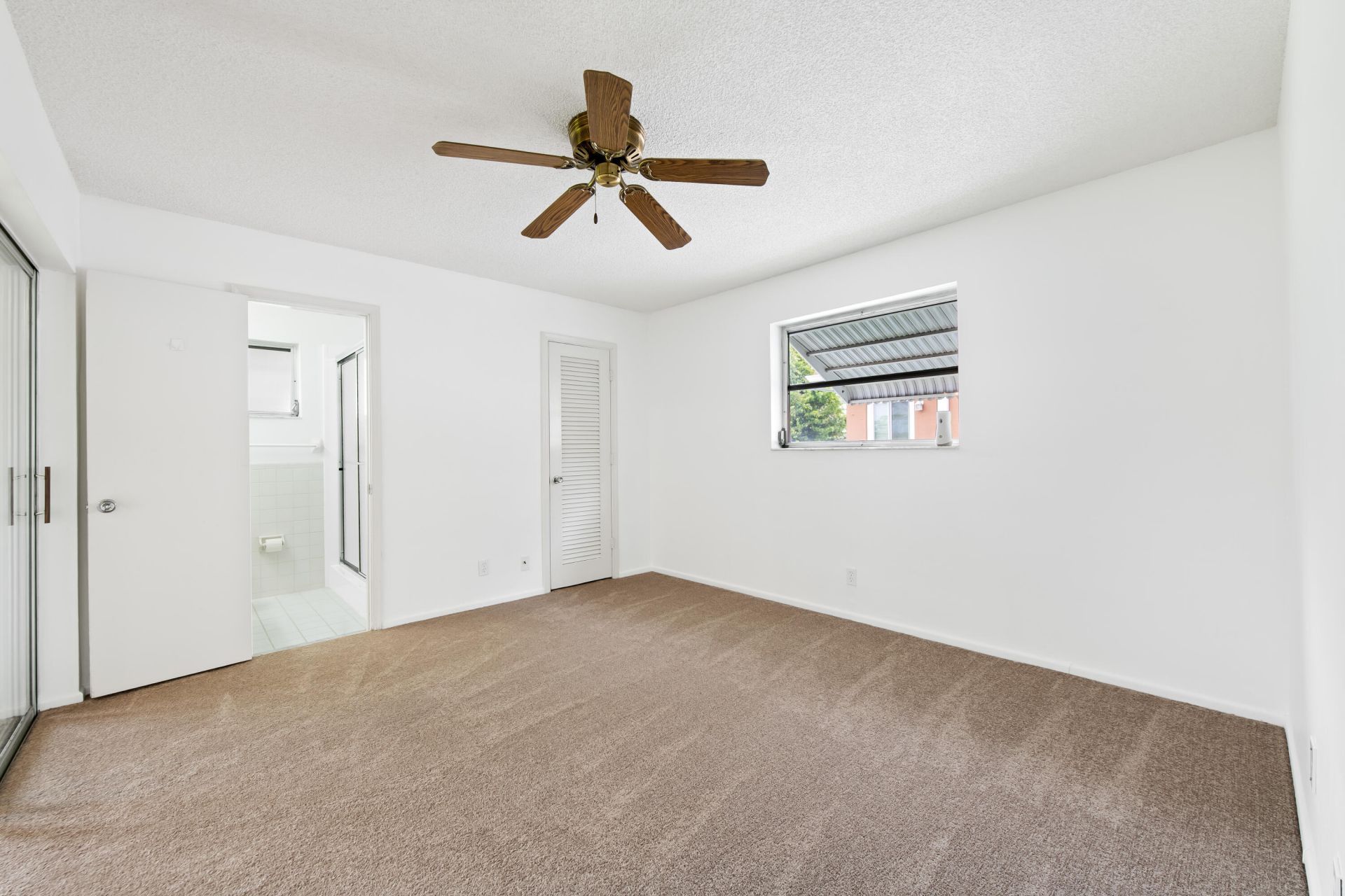 4524 NW 43rd Avenue, Tamarac, FL 33319 Photo