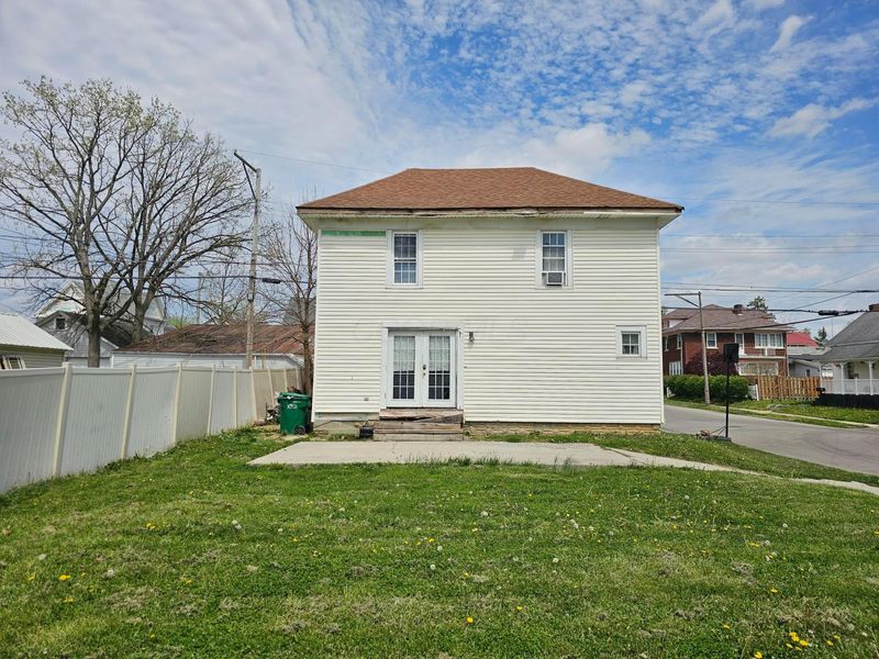 319 Hopkins Street , Washington Court House, OH 43160 Photo 4