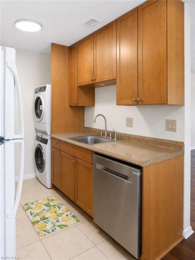 4615 Bayshore Dr, Unit E8, Naples, FL 34112 Photo