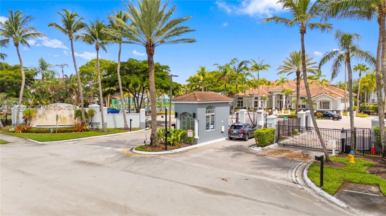 9645 NW 1st Ct , Unit 1-209, Pembroke Pines, FL 33024 Photo