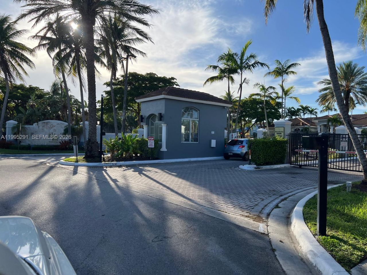 9645 NW 1st Ct , Unit 1-209, Pembroke Pines, FL 33024 Photo