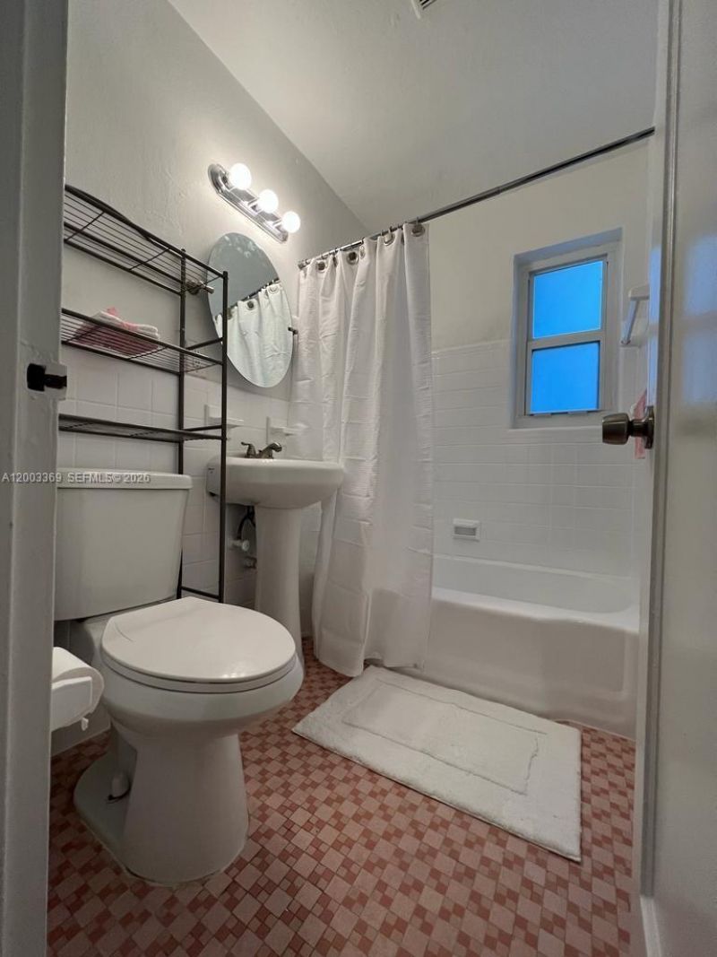 2471 Dewey St , Hollywood, FL 33020 Photo