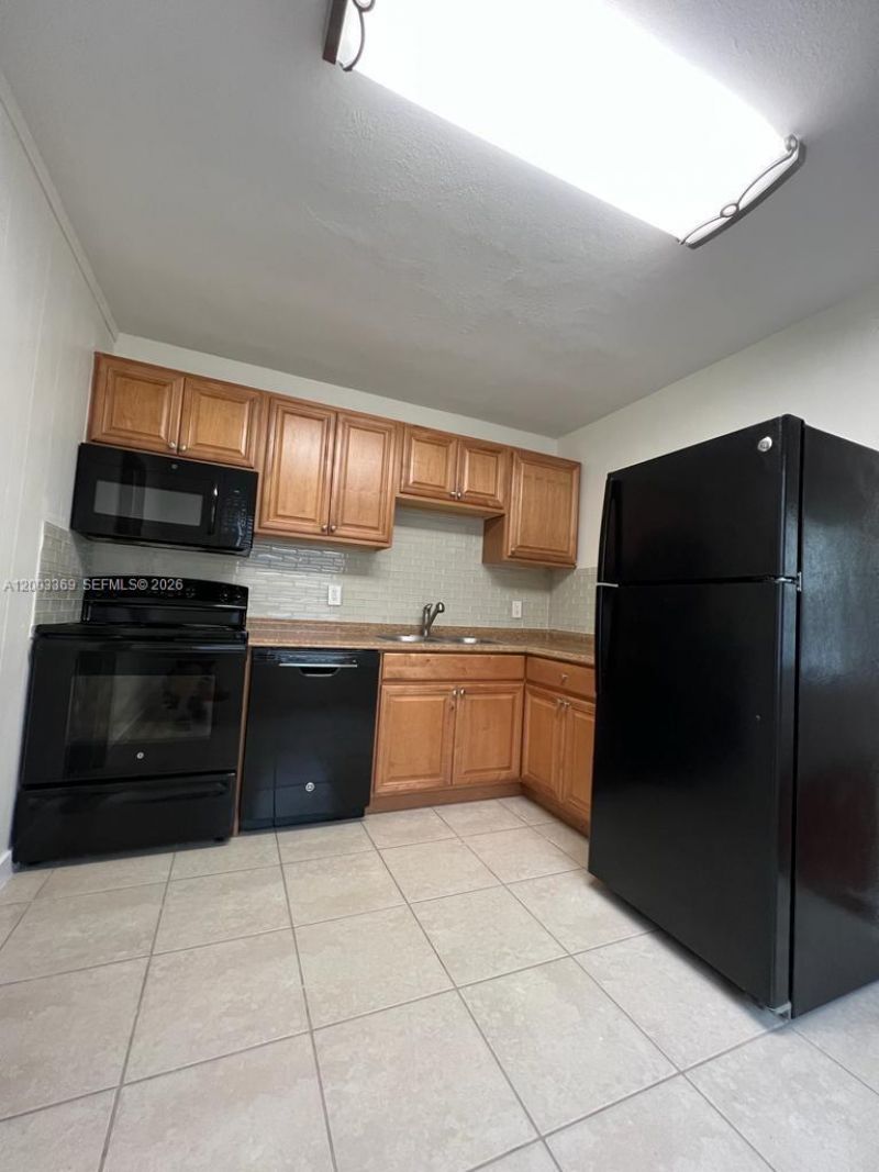 2471 Dewey St , Hollywood, FL 33020 Photo