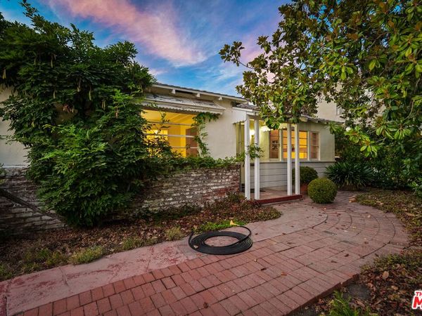 10941 Peach Grove Street, Toluca Lake, CA 91601