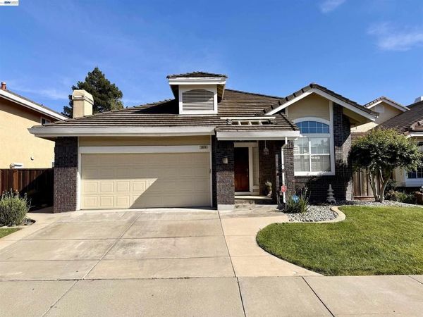 3074 Boardwalk St, Pleasanton, CA 94588