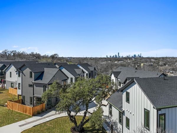 1736 Bunche RD , Unit B1, Austin, TX 78721