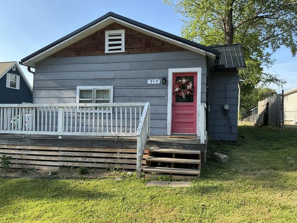 717 W 12th Street, Chickamauga, GA 30707