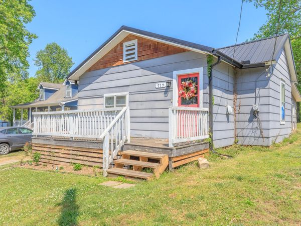 717 W 12th Street, Chickamauga, GA 30707