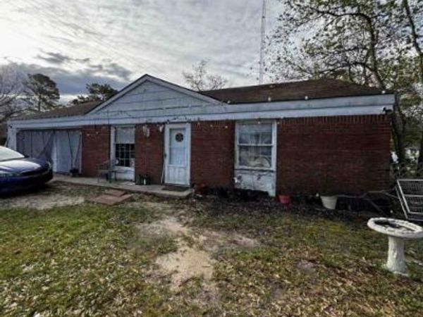 1100 Aaron , Leesville, LA 71446