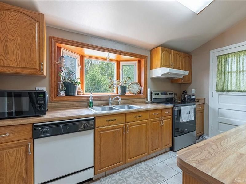 2701 Loris Drive, Miami Township, OH 45449 Photo 12