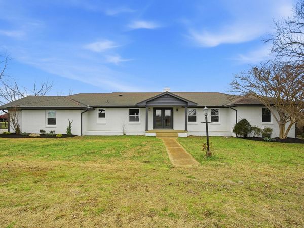 5654 Borthick Rd , Springfield, TN 37172