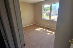 516 Wilmuth Circle  photo 4