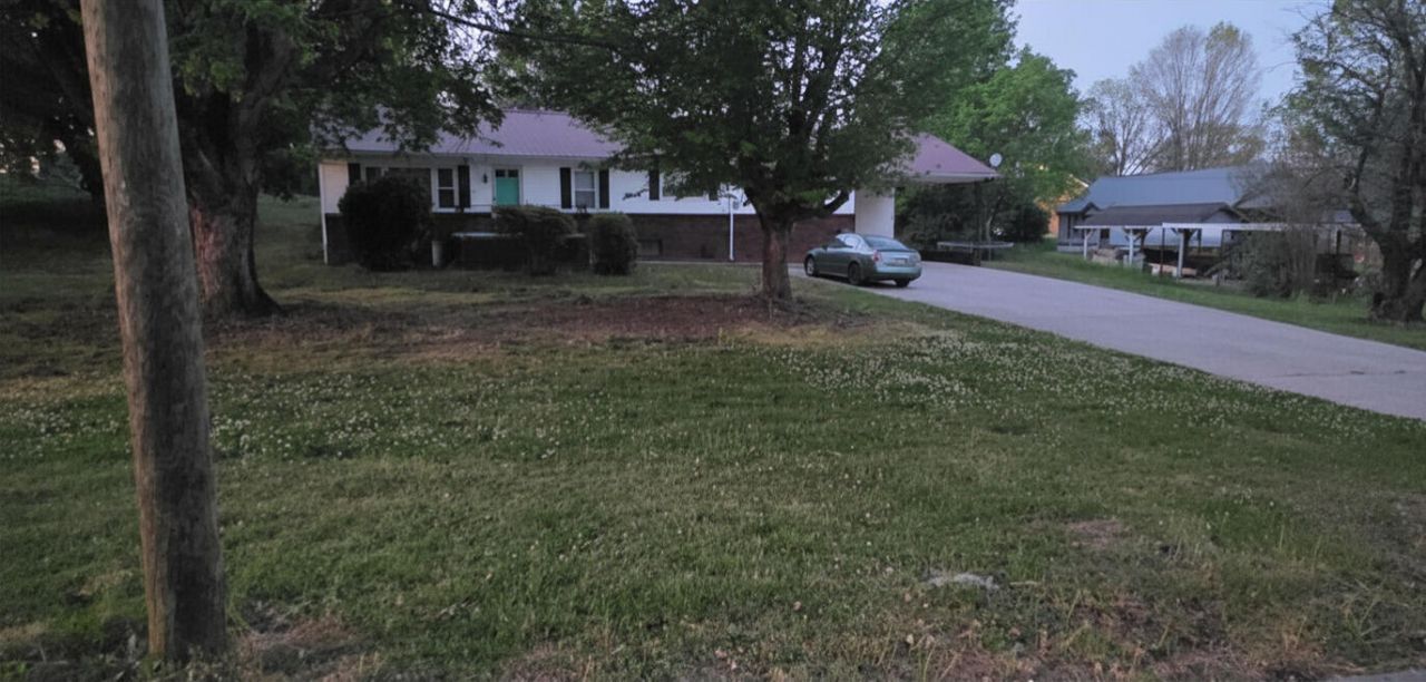 806 Bennett Street, Sweetwater, TN 37874 Main Photo