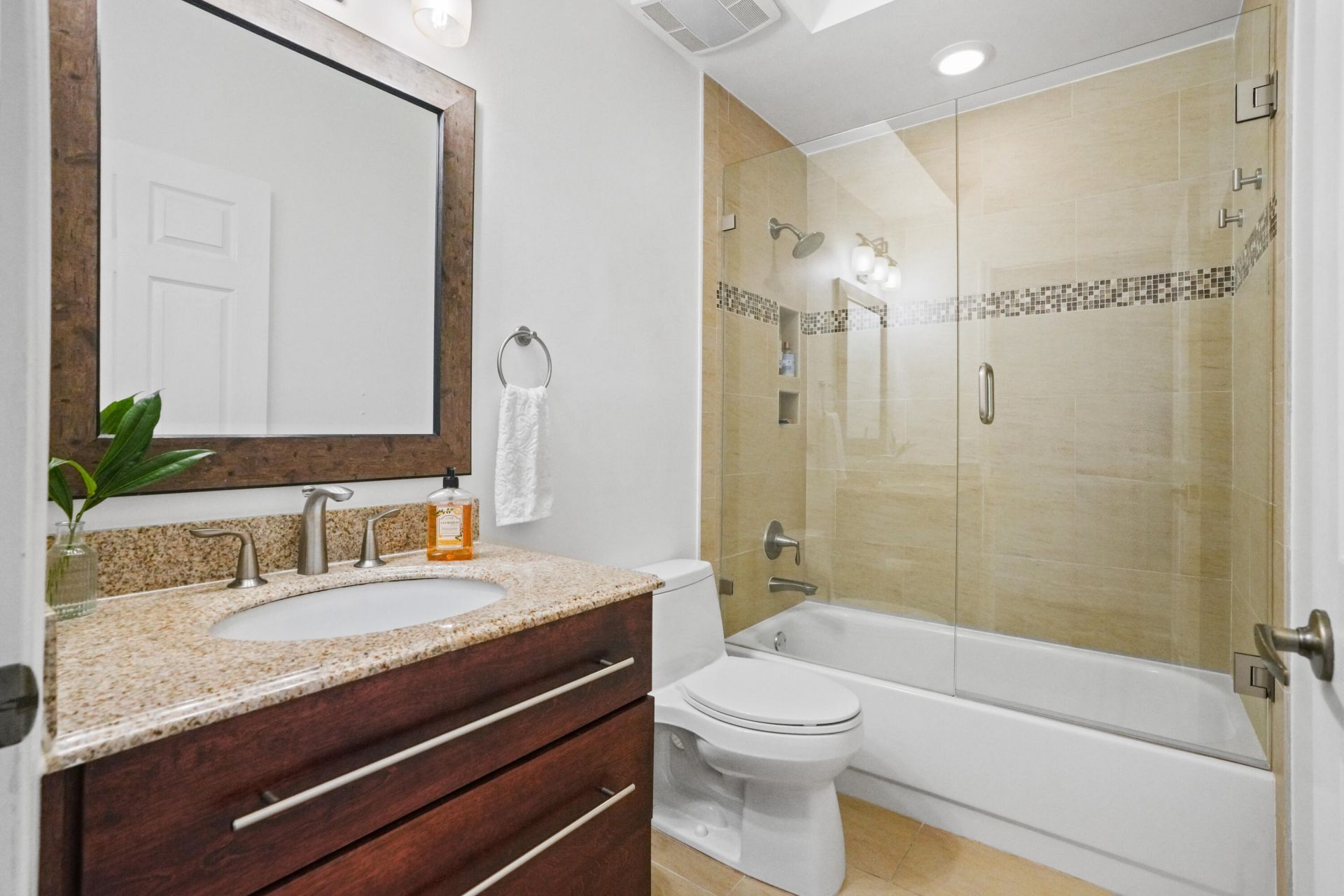 16245 Seneca Circle, Davie, FL 33331 Photo