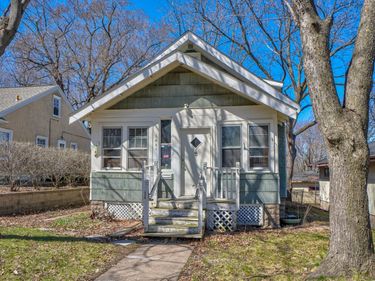 1401 Hazel Street N, Saint Paul, MN 55119